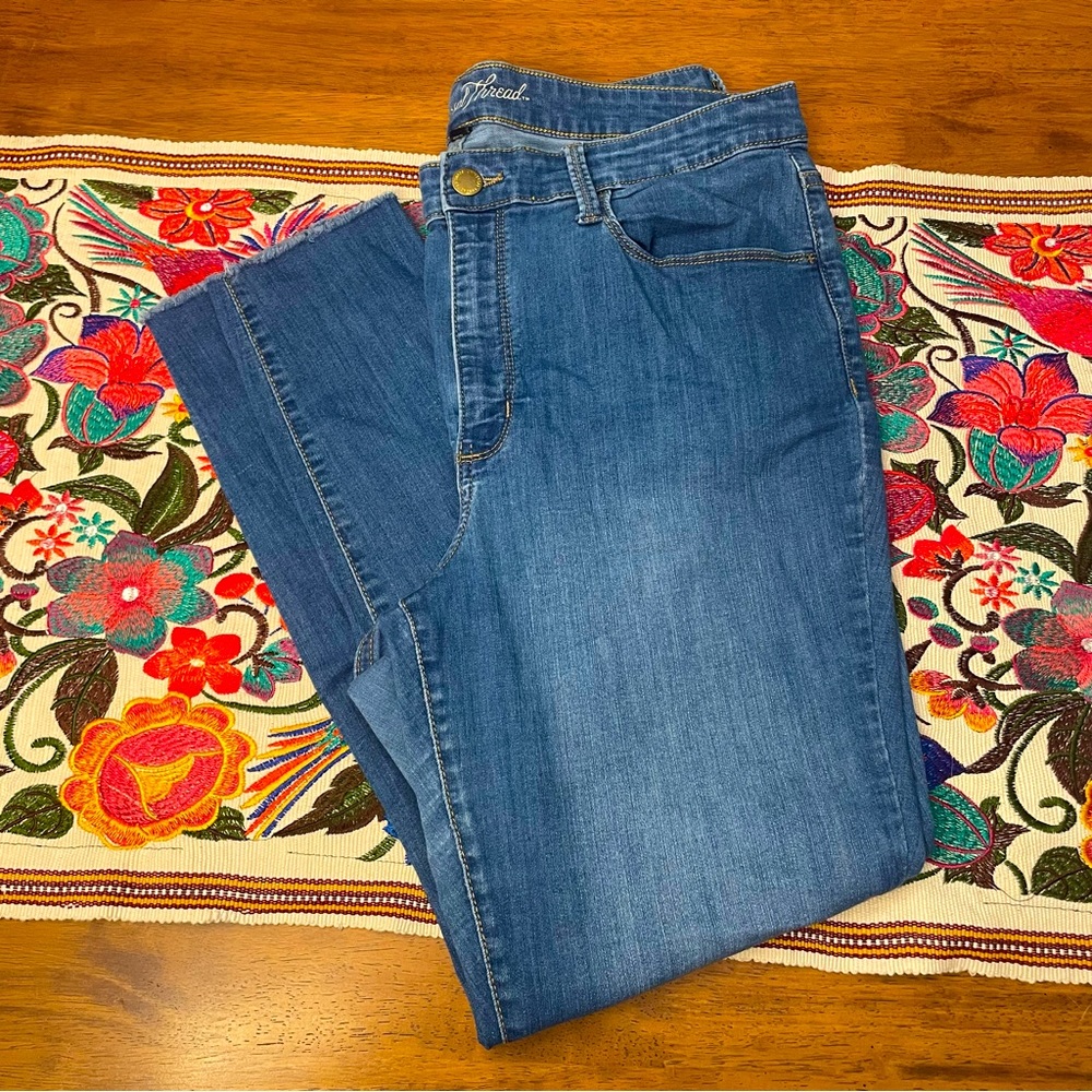 #2 Universal Thread light wash plus size skinny jeans used great condition